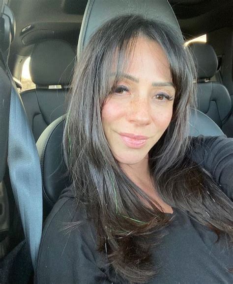 Ariella Ferrera biografia: chi è, età, altezza, peso, misure, figli .